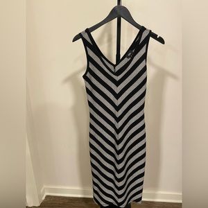 Mossimo size small v neck sleeveless maxi dress grey and black.
